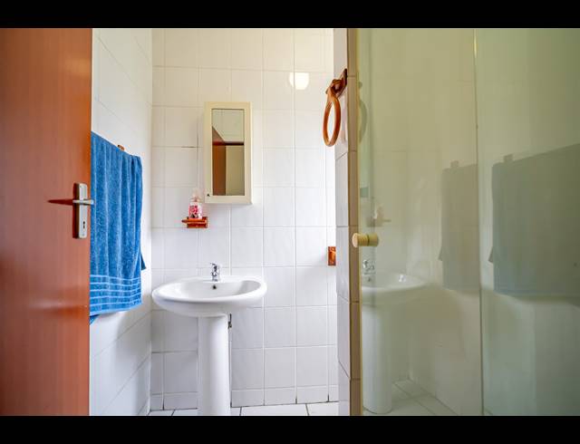 3 BEDROOM HOUSE FOR SALE IN RESERVOIR HILLS
